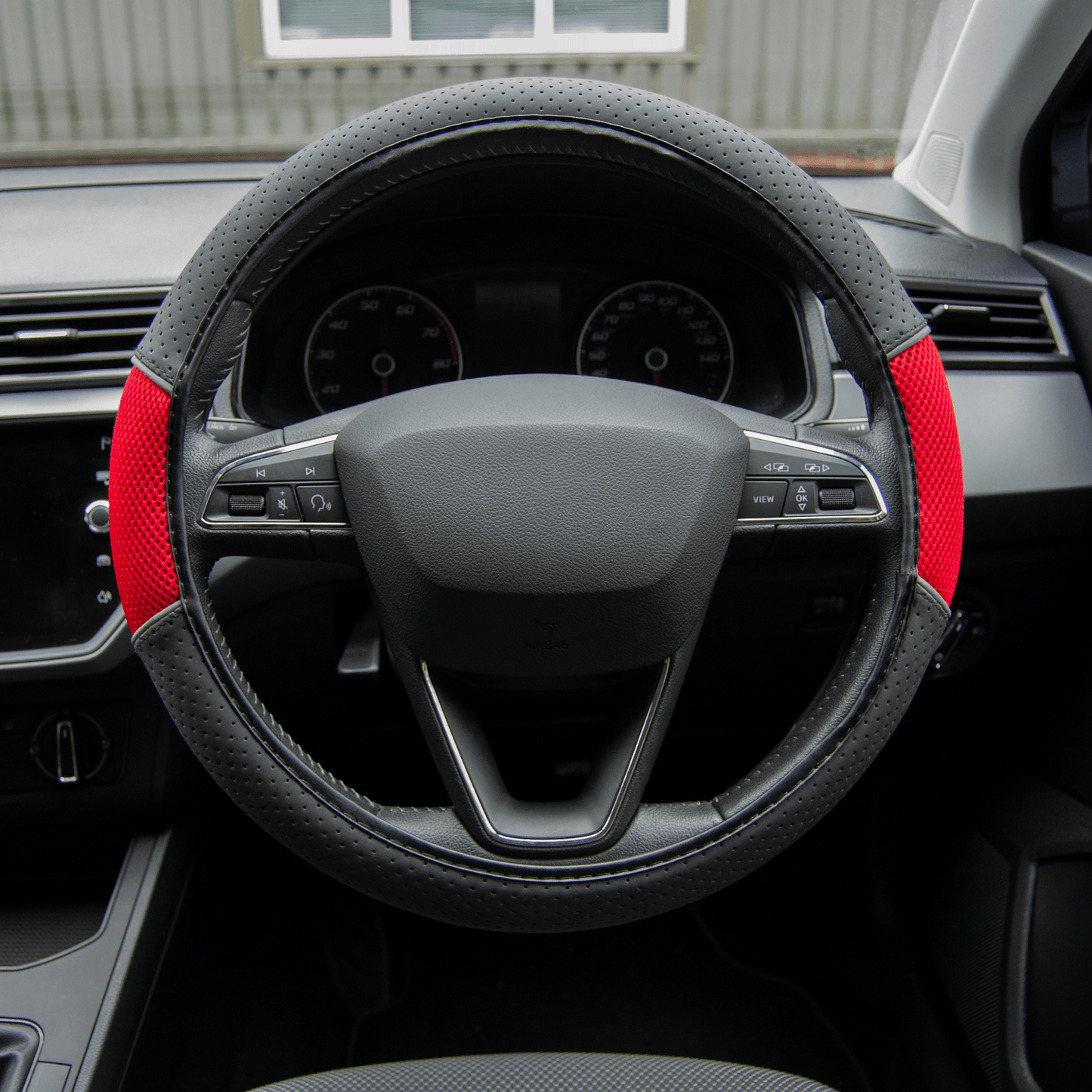 SAKURA CARNABY STEERING WHEEL COVER – RED