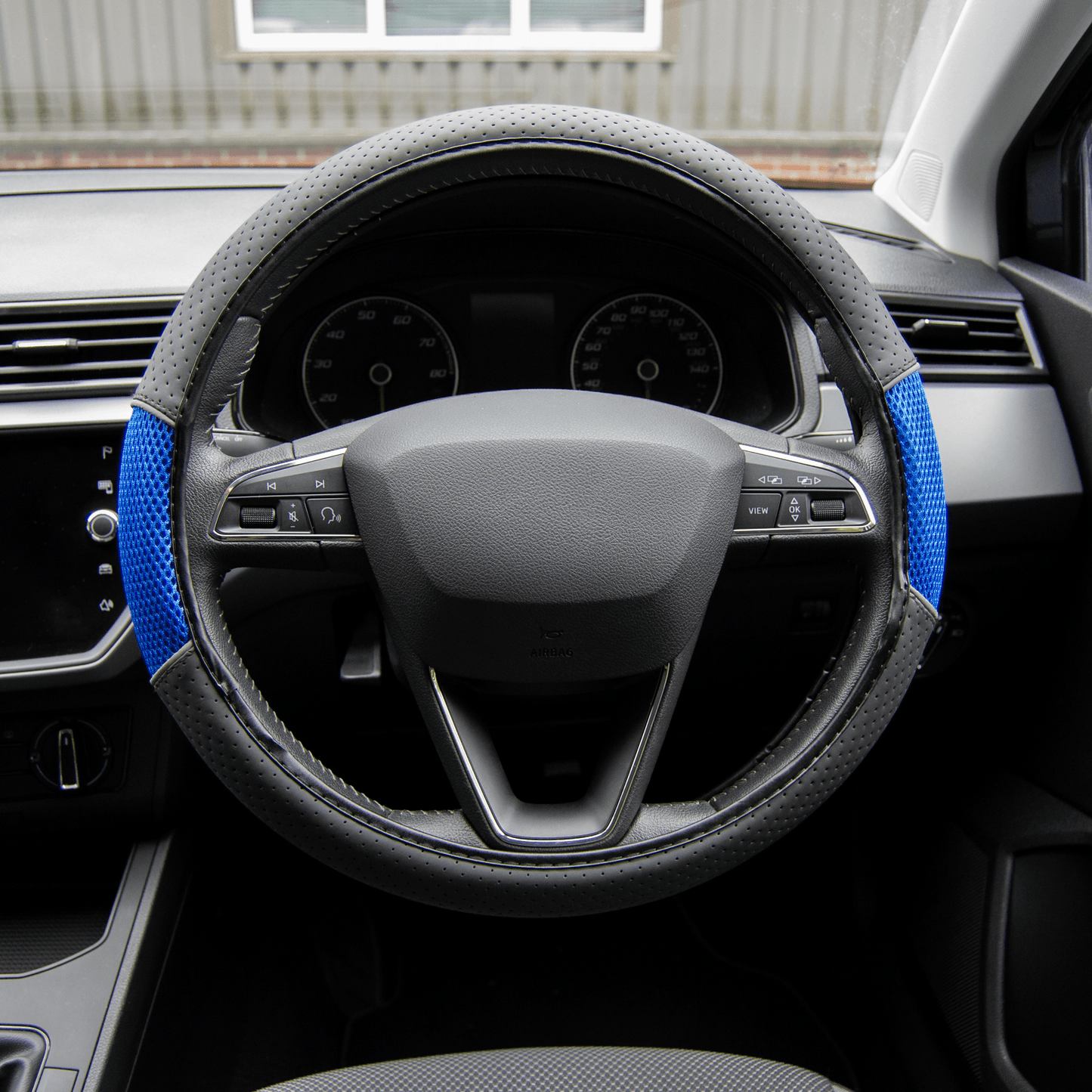 SAKURA CARNABY STEERING WHEEL COVER – BLUE