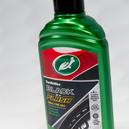 BLACK IN A FLASH TRIM & TYRE DRESSING 300ML