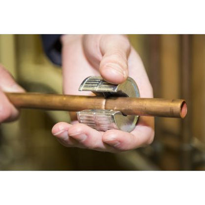 BLUE SPOT TOOLS 15MM PIPE AND TUBE CUTTER WITH EXTRA BLADE