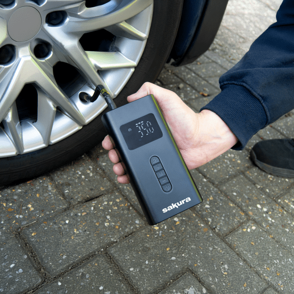 SAKURA CORDLESS TYRE INFLATOR WITH POWER BANK
